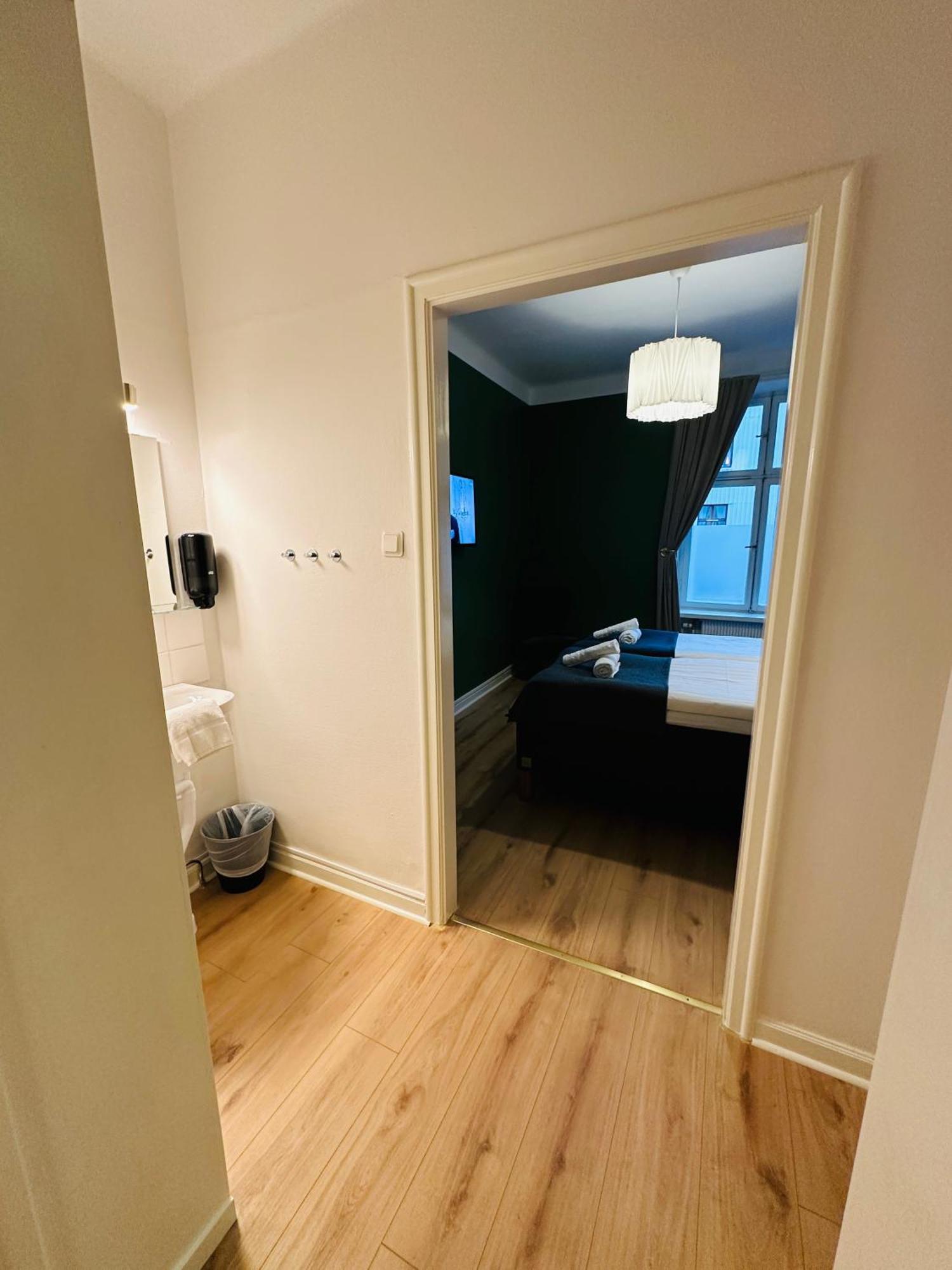 Vattengraendens Vandrarhem & Hotel 诺尔雪平 客房 照片